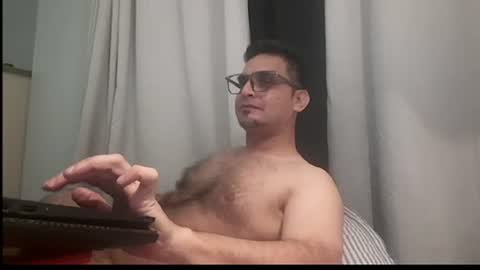Snapshot of k9cat chatting on 07-07-26, 05:39 k9cat online show from 07-07-26, 05:39
