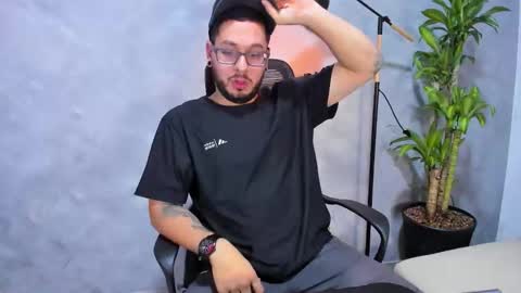 Kaan  Annie online show from 03-30-26, 03:18