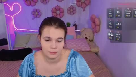 Snapshot of kacey_love chatting on 04-18-26, 06:17 Kacey online show from 04-18-26, 06:17