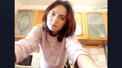 Nika online show from 10-17-25, 06:27