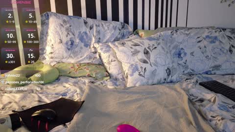 Snapshot of kad_kad chatting on 01-08-25, 11:19 Kanela online show from 01-08-25, 11:19