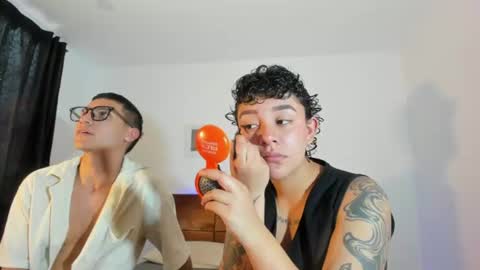 kade y demi independent models online show from 07-26-26, 09:00