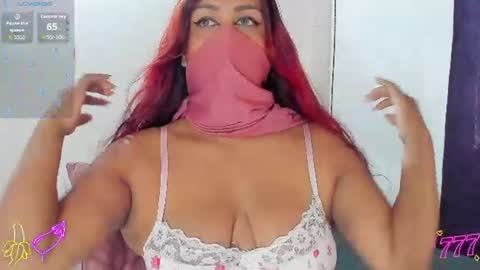 Snapshot of kadira6_ chatting on 06-11-26, 02:48 kadira6_ online show from 06-11-26, 02:48