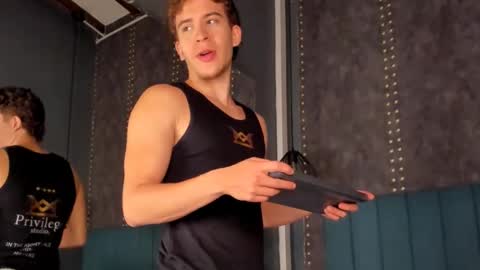 KAEL online show from 11-12-25, 11:54