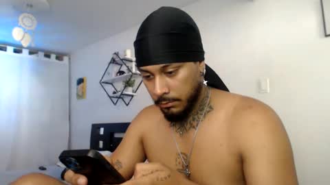 Snapshot of kaelsantos chatting on 10-16-25, 03:35 online show from 10-16-25, 03:35