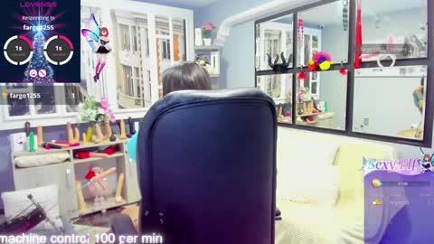 Snapshot of kagomme_h chatting on 12-29-24, 04:38 Antonella online show from 12-29-24, 04:38