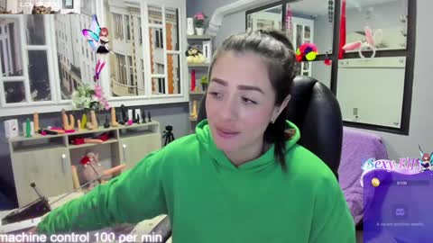 Snapshot of kagomme_h chatting on 01-14-25, 04:36 Antonella online show from 01-14-25, 04:36