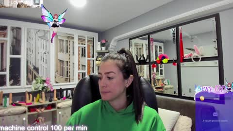 Snapshot of kagomme_h chatting on 01-23-25, 05:02 Antonella online show from 01-23-25, 05:02