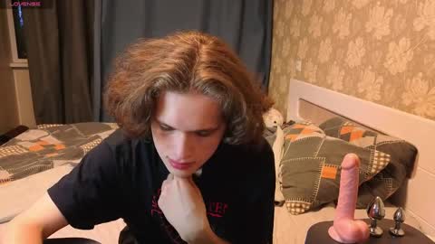 Snapshot of kai_sushi chatting on 04-07-26, 10:09 Kai online show from 04-07-26, 10:09