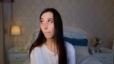 Kaia Monday Thursday FridaySaturdaySunday online show from 10-12-25, 01:10