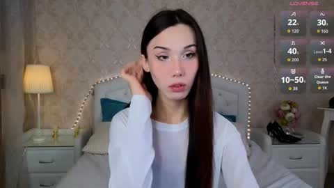 Kaia Monday Thursday FridaySaturdaySunday online show from 11-06-25, 09:43