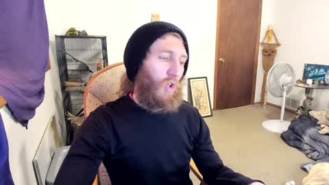 Snapshot of kaiku77 chatting on 02-26-25, 12:38 Kaiku77 online show from 02-26-25, 12:38