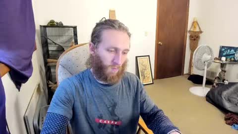 Snapshot of kaiku77 chatting on 02-28-25, 01:15 Kaiku77 online show from 02-28-25, 01:15