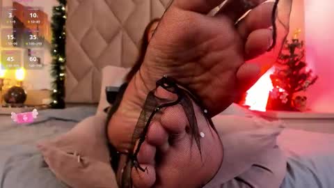 Snapshot of kailinmoon chatting on 01-08-26, 01:13 Kailin online show from 01-08-26, 01:13