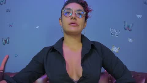 kaira_mosse_ online show from 07-17-26, 11:39