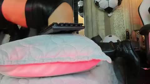 Kairy online show from 06-13-26, 07:01