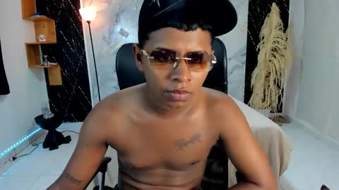 Snapshot of kaiser_alpha777 chatting on 04-09-26, 06:35 kaiser_alpha777 online show from 04-09-26, 06:35