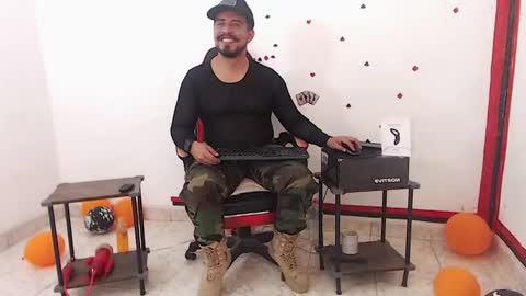 Kaleth online show from 11-07-25, 03:34