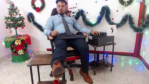 Kaleth online show from 11-26-25, 01:45