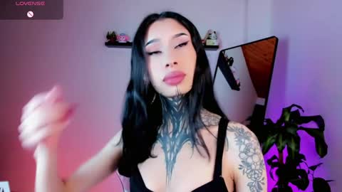 Snapshot of kali_ka chatting on 05-17-26, 08:27 Kali Ka Please help me with your thumbs up its important dont forget my birthday on October 26 online show from 05-17-26, 08:27