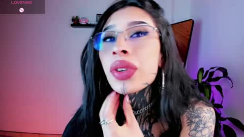 Snapshot of kali_ka chatting on 05-27-26, 01:57 Kali Ka Please help me with your thumbs up its important dont forget my birthday on October 26 online show from 05-27-26, 01:57