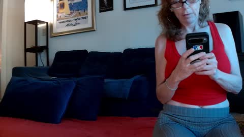 Tara Smith online show from 10-30-25, 03:46