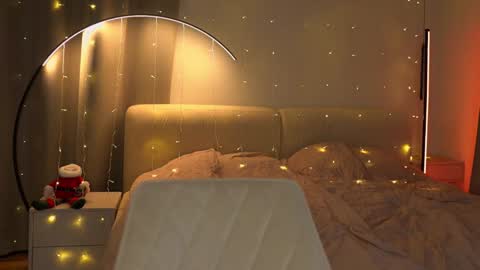 Please call me Kalisa online show from 12-17-24, 05:26