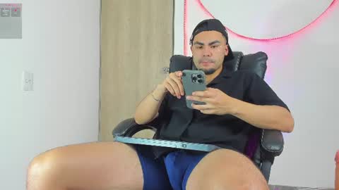 Snapshot of kalivan_voinesscu chatting on 07-22-26, 08:28 K A L I online show from 07-22-26, 08:28