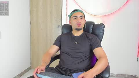 Snapshot of kalivan_voinesscu chatting on 07-24-26, 07:50 K A L I online show from 07-24-26, 07:50