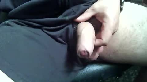 Snapshot of kallaa81 chatting on 09-17-25, 01:02 kallaa81 online show from 09-17-25, 01:02