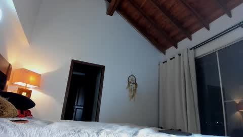 Alma online show from 02-24-26, 01:47