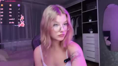 Aino online show from 07-13-26, 06:11