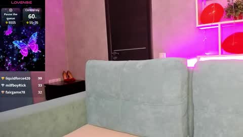 Kamila GMT2 Tue 10 AM - 4 PMWed 3-9 AM Thur 3-9 AM Fri 3-9 AM Sat 10 AM - 4 PM. online show from 03-01-25, 02:34