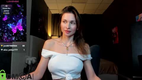 Kamila GMT2 Tue 10 AM - 4 PMWed 3-9 AM Thur 3-9 AM Fri 3-9 AM Sat 10 AM - 4 PM. online show from 01-11-26, 01:21