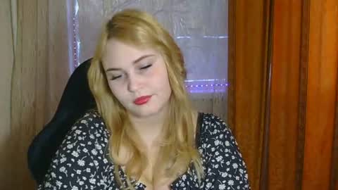 KamilaBlonde online show from 07-25-26, 06:00