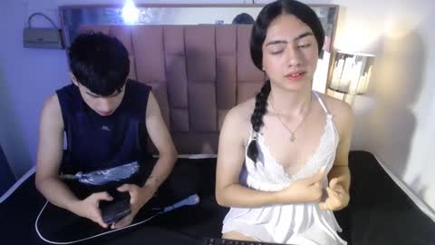 Snapshot of kammi_candy chatting on 09-16-25, 02:23 -- kammi -- online show from 09-16-25, 02:23