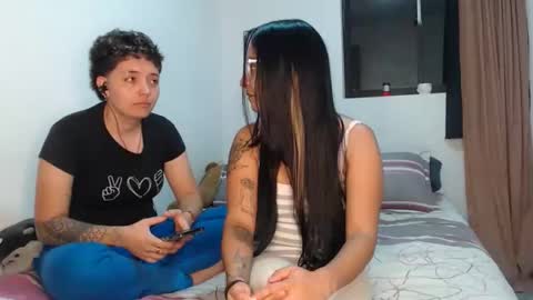 Snapshot of kammy_cami chatting on 05-03-26, 11:55 kammy y camila online show from 05-03-26, 11:55