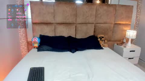 hello  Im Danni online show from 06-27-26, 12:22