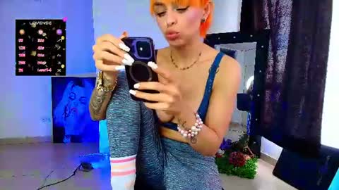 hello  Im Danni online show from 07-17-26, 01:07