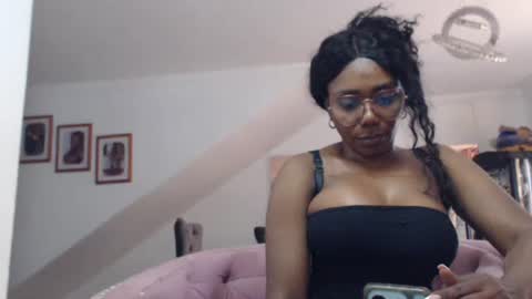 Snapshot of kandysexy chatting on 09-26-25, 09:41 Paola online show from 09-26-25, 09:41