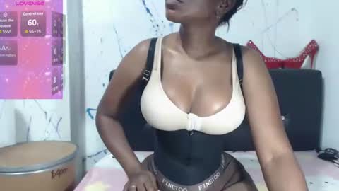 Paola online show from 12-14-25, 05:40