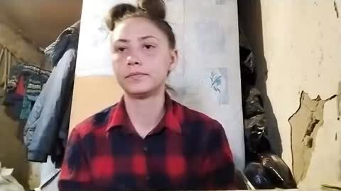 Eva online show from 06-14-26, 04:31