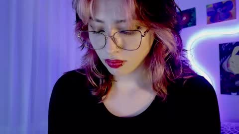 Snapshot of kanne_goth chatting on 11-30-25, 10:25 online show from 11-30-25, 10:25