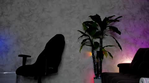 Emma online show from 11-05-25, 04:12