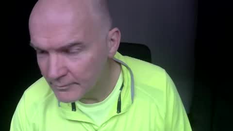 Snapshot of kapitein_rob chatting on 12-27-24, 10:45 Robbie online show from 12-27-24, 10:45