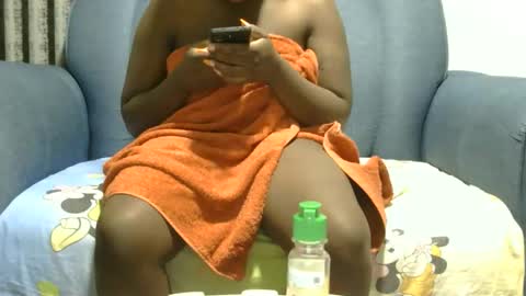 karalyn1 online show from 06-10-26, 04:34