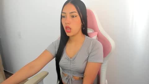 Snapshot of karely_sweet_ chatting on 05-20-26, 02:12 karely_sweet_ online show from 05-20-26, 02:12