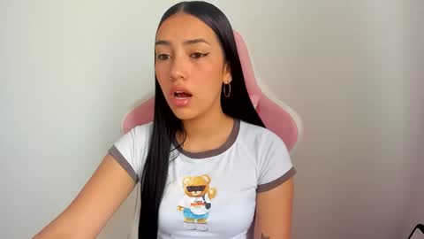 Snapshot of karely_sweet_ chatting on 06-08-26, 01:55 karely_sweet_ online show from 06-08-26, 01:55