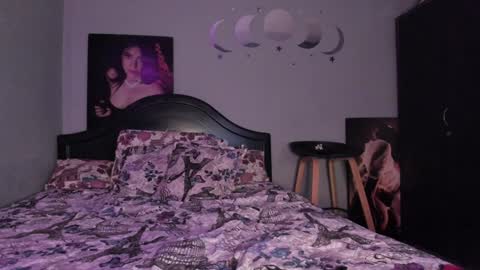 Snapshot of karenconnors chatting on 01-04-25, 05:47 Karen online show from 01-04-25, 05:47