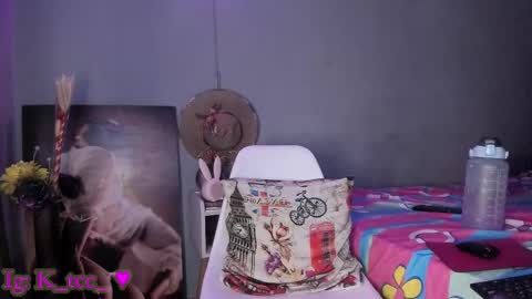 Snapshot of karenconnors chatting on 02-14-25, 08:42 Karen online show from 02-14-25, 08:42